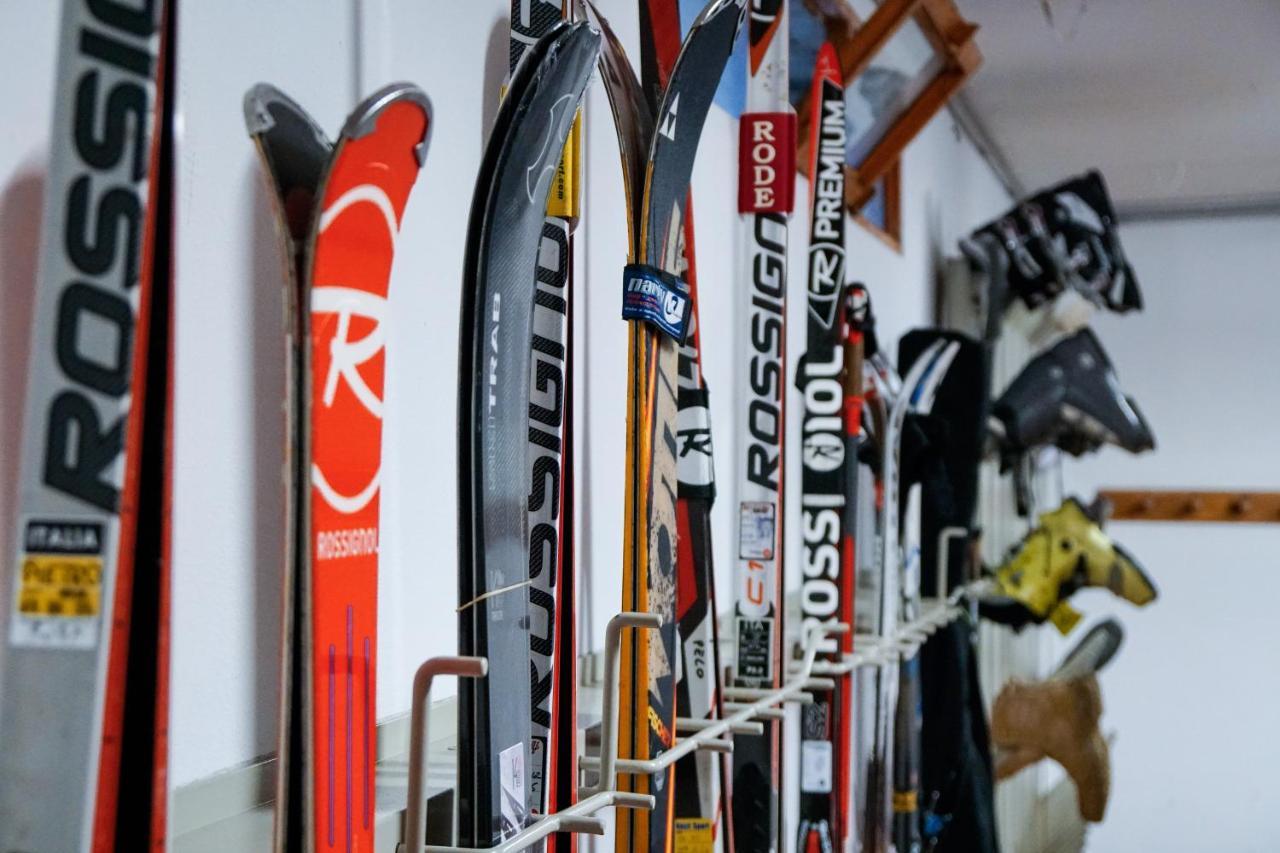 Meuble Sci Sport Hotell Bormio Exteriör bild