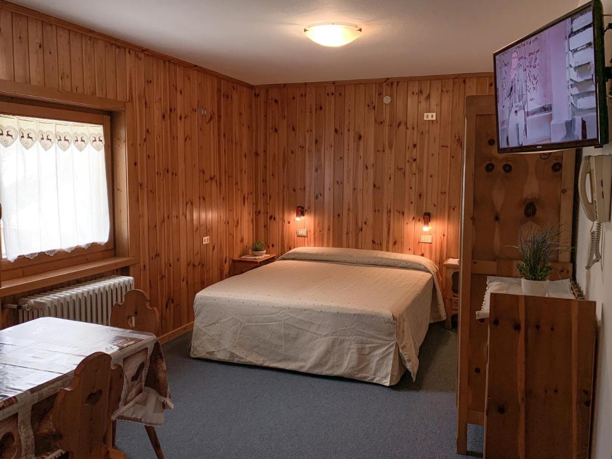 Meuble Sci Sport Hotell Bormio Exteriör bild