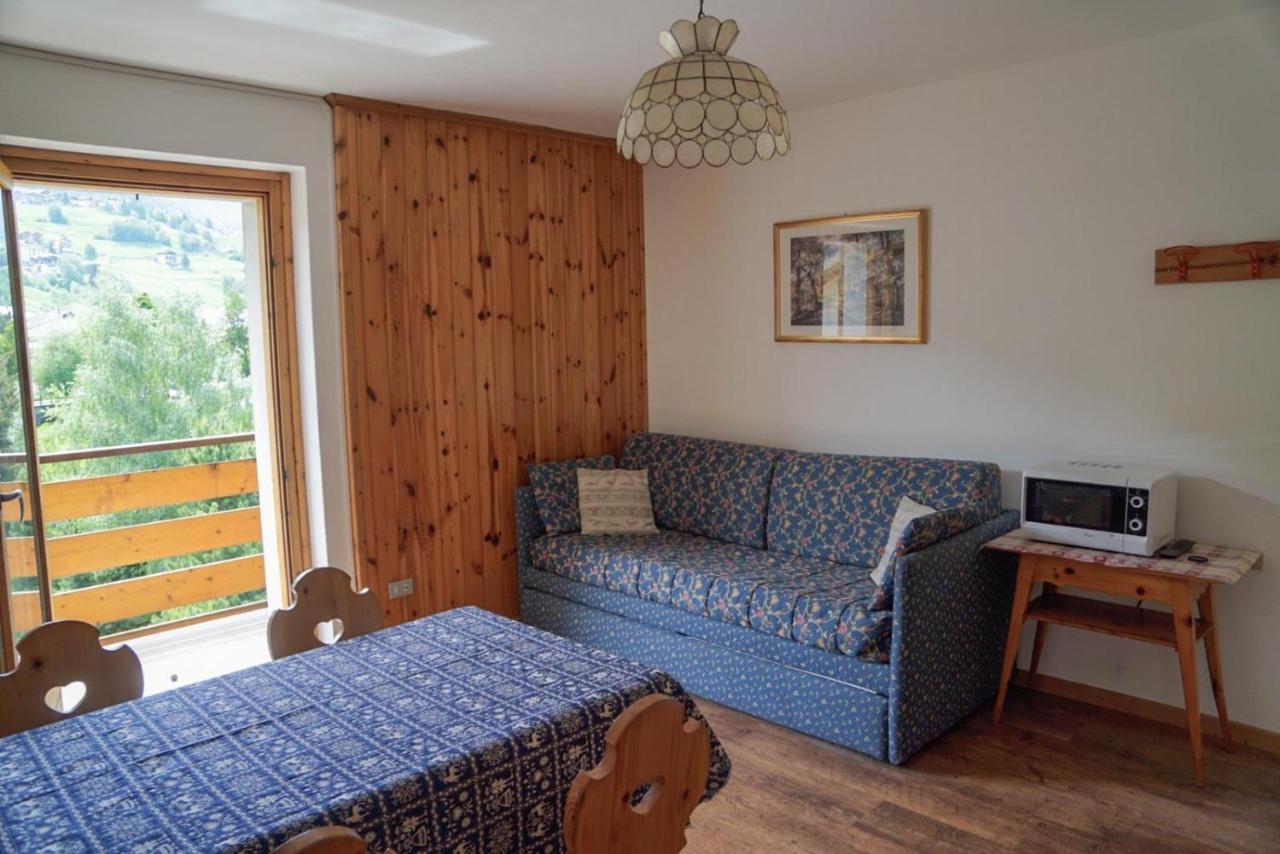 Meuble Sci Sport Hotell Bormio Exteriör bild