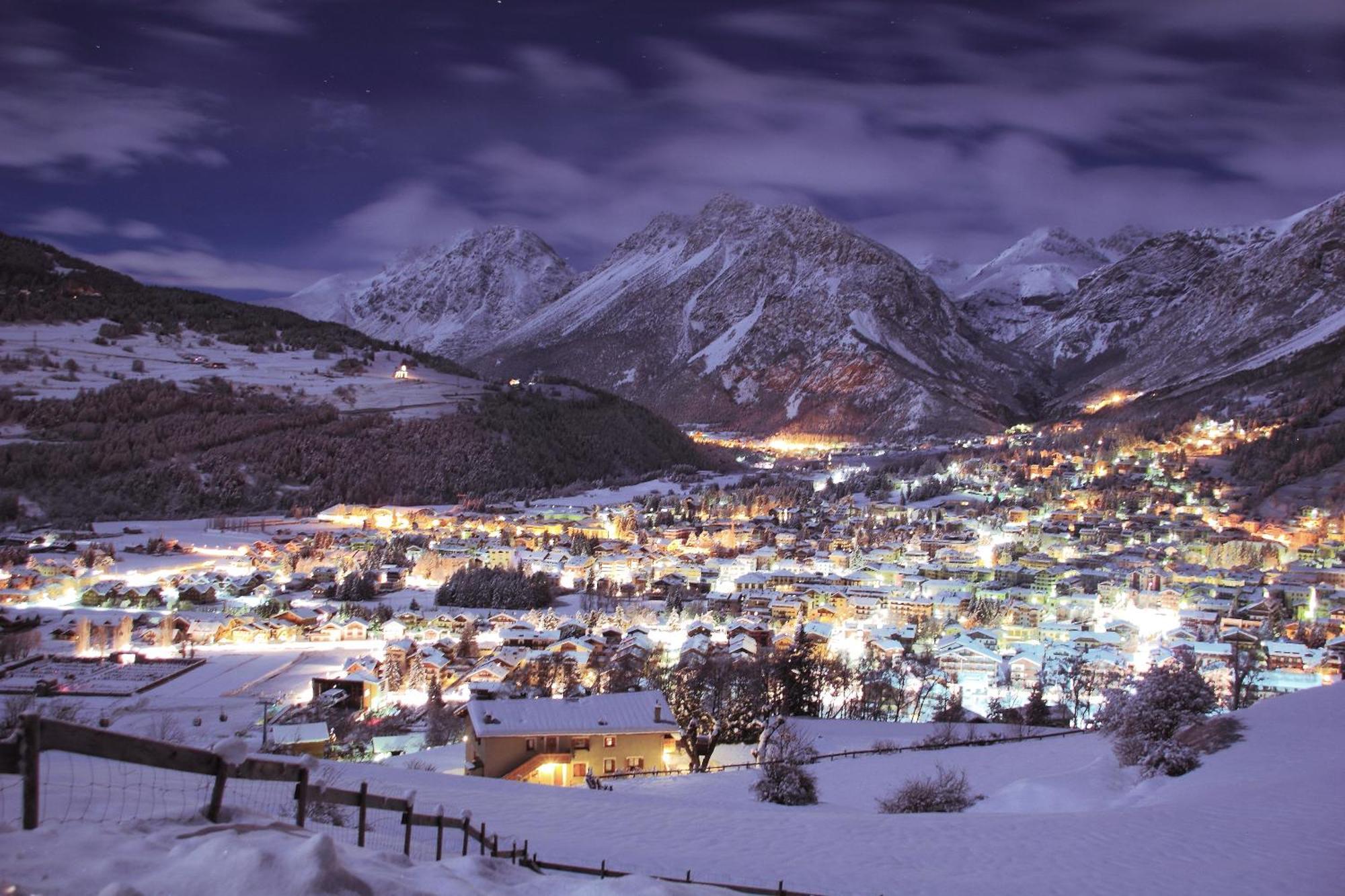 Meuble Sci Sport Hotell Bormio Exteriör bild