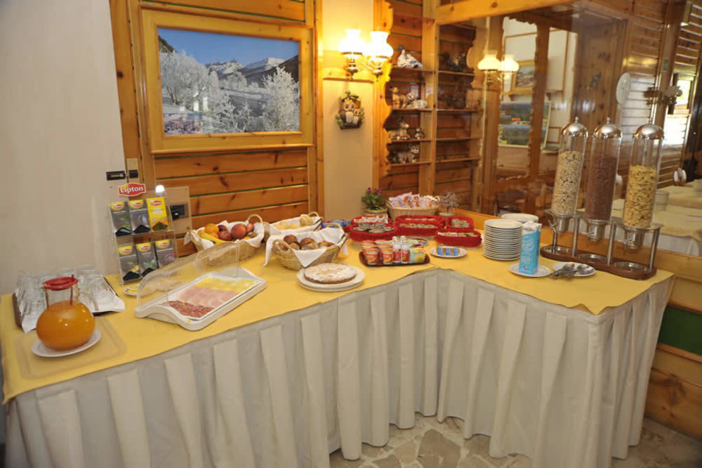 Meuble Sci Sport Hotell Bormio Exteriör bild