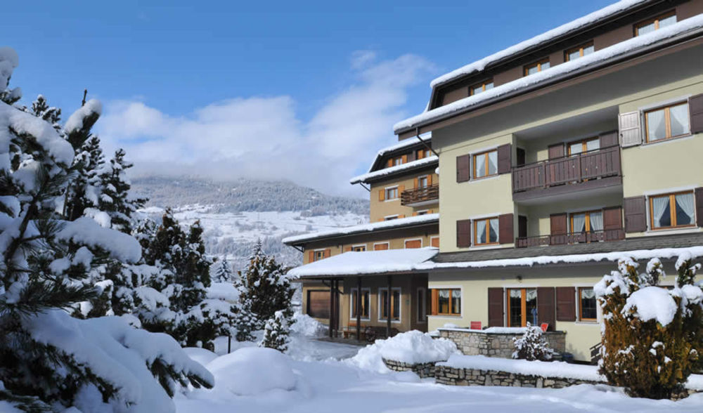Meuble Sci Sport Hotell Bormio Exteriör bild